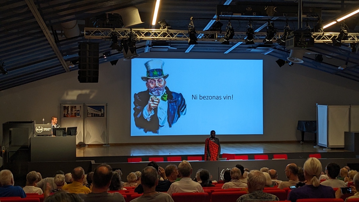 Tanzanuloj pardonpetas subtenon